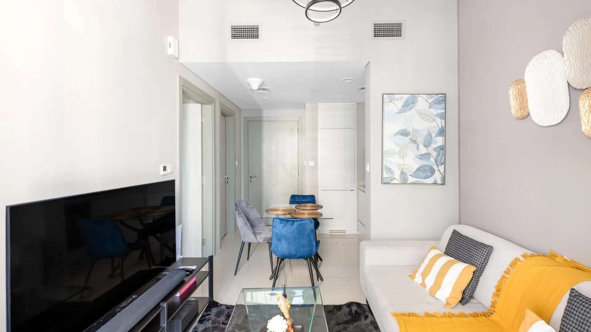 Luxurious 1Bdr Zada Tower, Business Bay 12 Apartment Dubai
